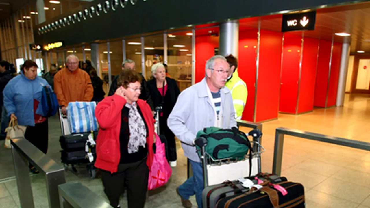 Francezii sunt cei mai răi turişti din lume - sondaj