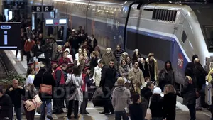 Greva salariaţilor căilor ferate afectează puternic traficul feroviar în Franţa