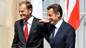 Sarkozy îi cere premierului polonez să nu solicite sancţiuni împotriva Rusiei