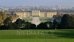 Apartament în castelul Schönbrunn, închiriat cu aproape 5.000 de euro pe noapte. Cum arată spaţiul de cazare - FOTO