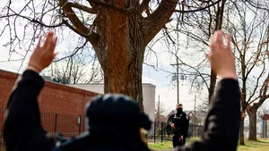 Cel puţin un mort şi doi răniţi în urma unui incident armat produs în New York 