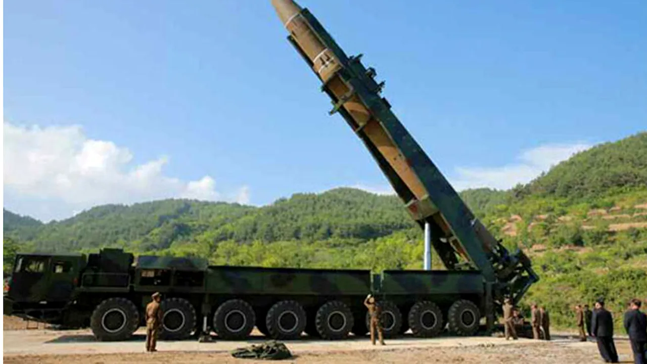 Racheta balistica nord-coreeană Hwasong-15 a fost dezvoltată cu o tehnologie nouă, susţine armata sud-coreeană