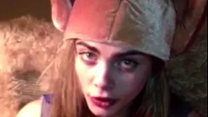 Alternativă insolită la discursul de Crăciun al reginei Elizabeth a II-a, oferită de un model celebru - VIDEO