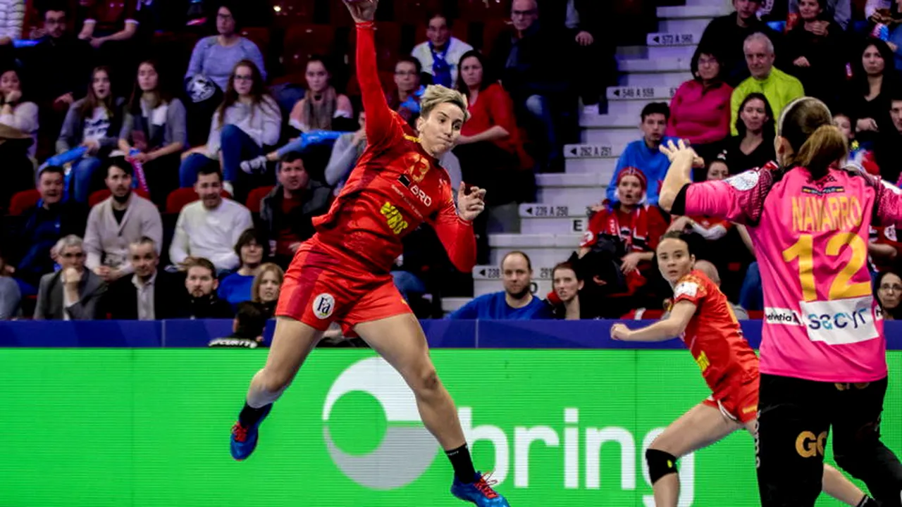CE Handbal. România ratează calificarea în FINALĂ după înfrângerea cu Rusia/ Crina Pintea: Puteam să dau 100 de goluri. Dar am nevoie de o minge, nu pot face magie
