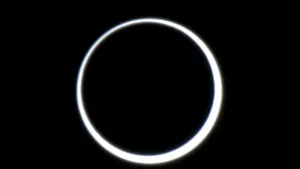 Eclipsă inelară de soare, spectacol pe cerul Insulei Paştelui şi în Patagonia

