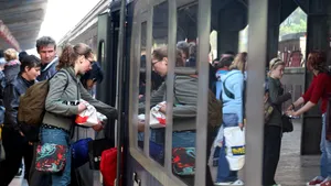 Mai multe trenuri, cu ocazia începerii anului universitar