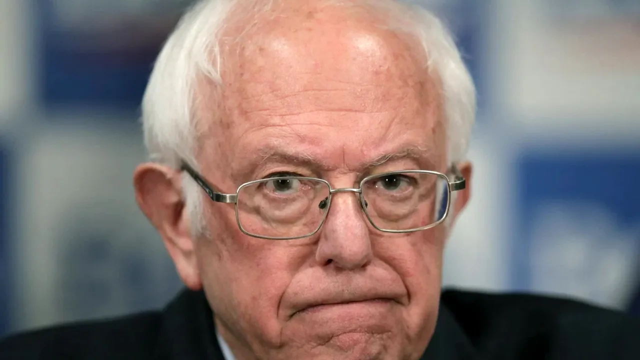 Vestimentaţia lui Bernie Sanders a creat primul meme al evenimentului de învestire. Ce element a atras atenţia