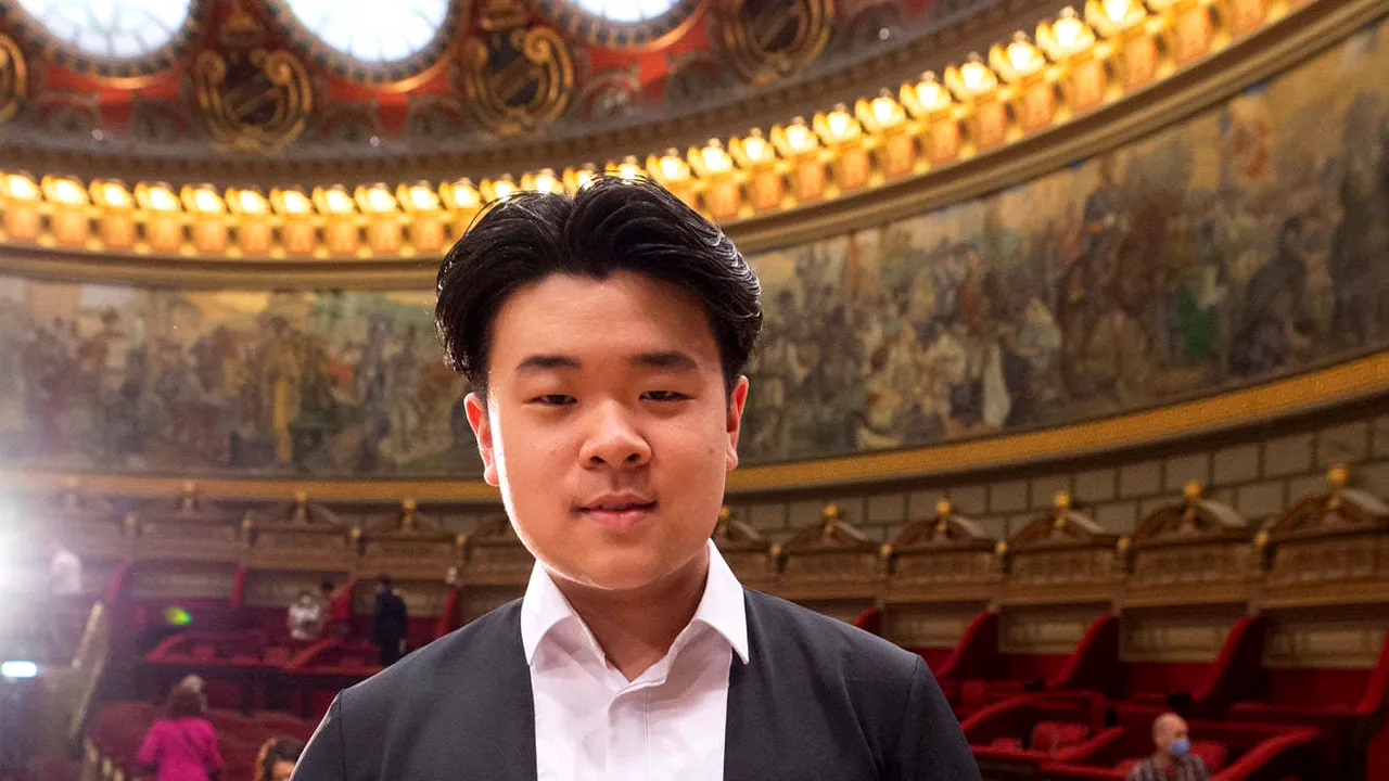 Jaemin Han din Coreea de Sud, câştigător al finalei de violoncel la Concursul Enescu