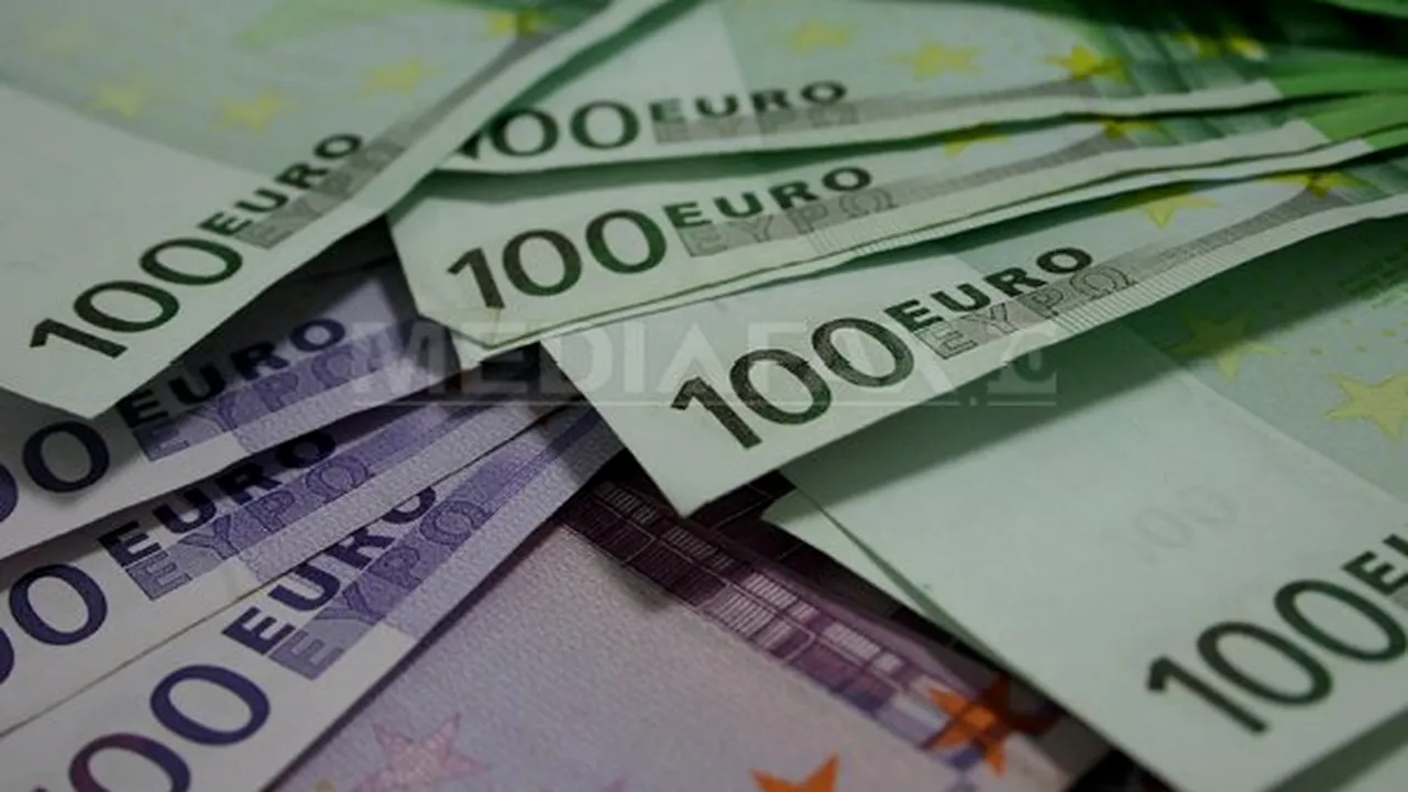 Economia mondială ar putea reintra în recesiune din cauza crizei datoriilor din Europa