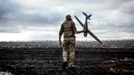 Ploaie de drone rusești asupra Ucrainei: civili răniți, atacuri și incendii în Kiev și Harkov
