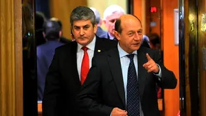 Băsescu şi membri ai Guvernului au petrecut sâmbătă la nunta fetei lui Oprea