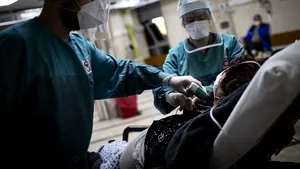 Aproape 100 de cazuri de coronavirus, raportate în două judeţe din ţară. Alte 11 judeţe nu au mai raportat noi îmbolnăviri