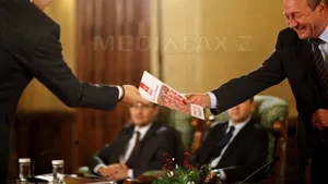 Băsescu l-a numit premier pe 
