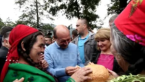 Contestaţia lui Băsescu faţă de amenda pentru afirmaţia despre romii nomazi, respinsă