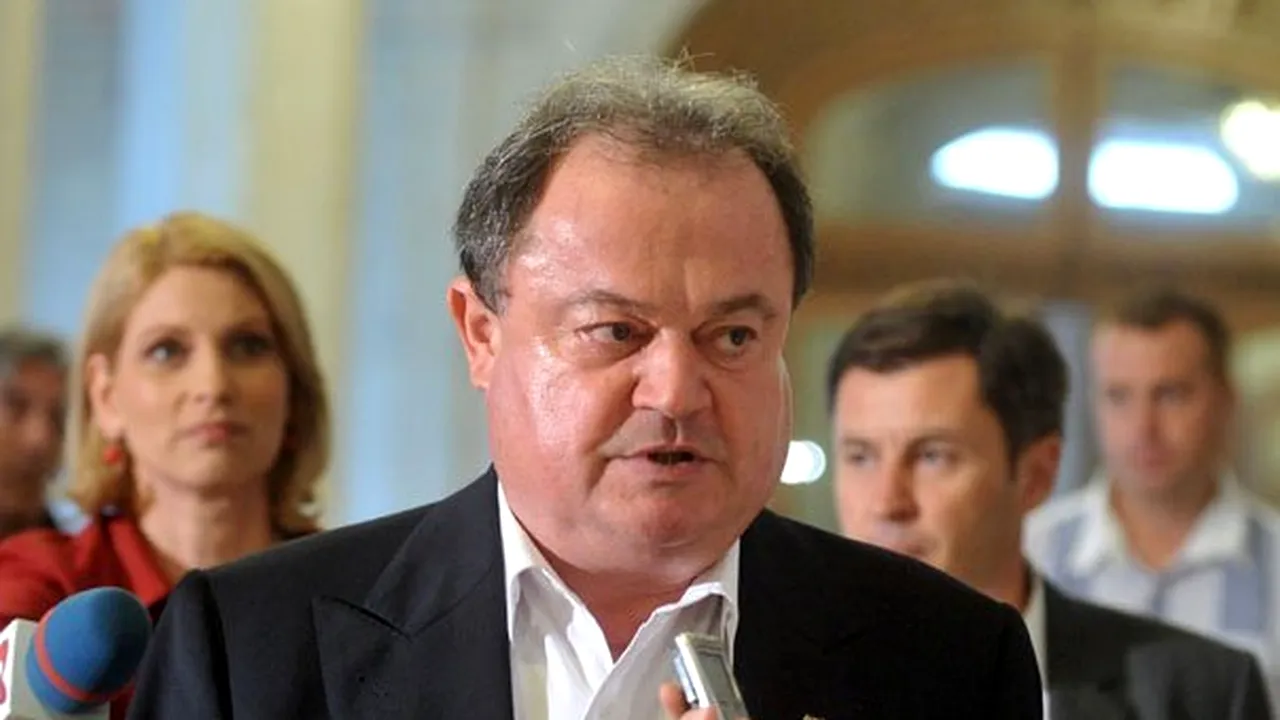 Blaga a spus în Colegiul Director al PDL că nu mai candidează la nicio funcţie în partid