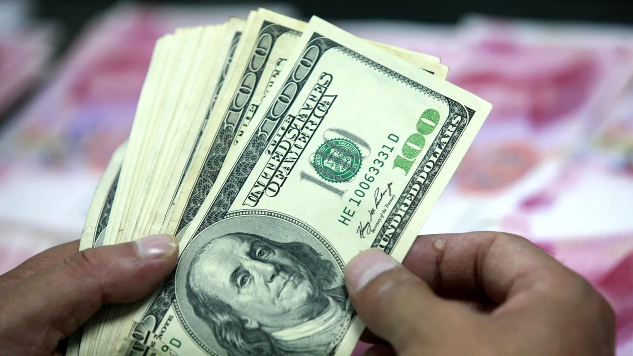 Deficitul comercial a depăşit 14 miliarde de euro, după primele 10 luni ale anului. Este cu 2,1 miliarde peste 2018