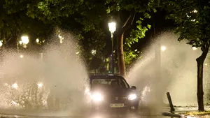 Furtuna a făcut prăpăd în România. În 24 de ore au fost afectate 107 localităţi din 20 de judeţe