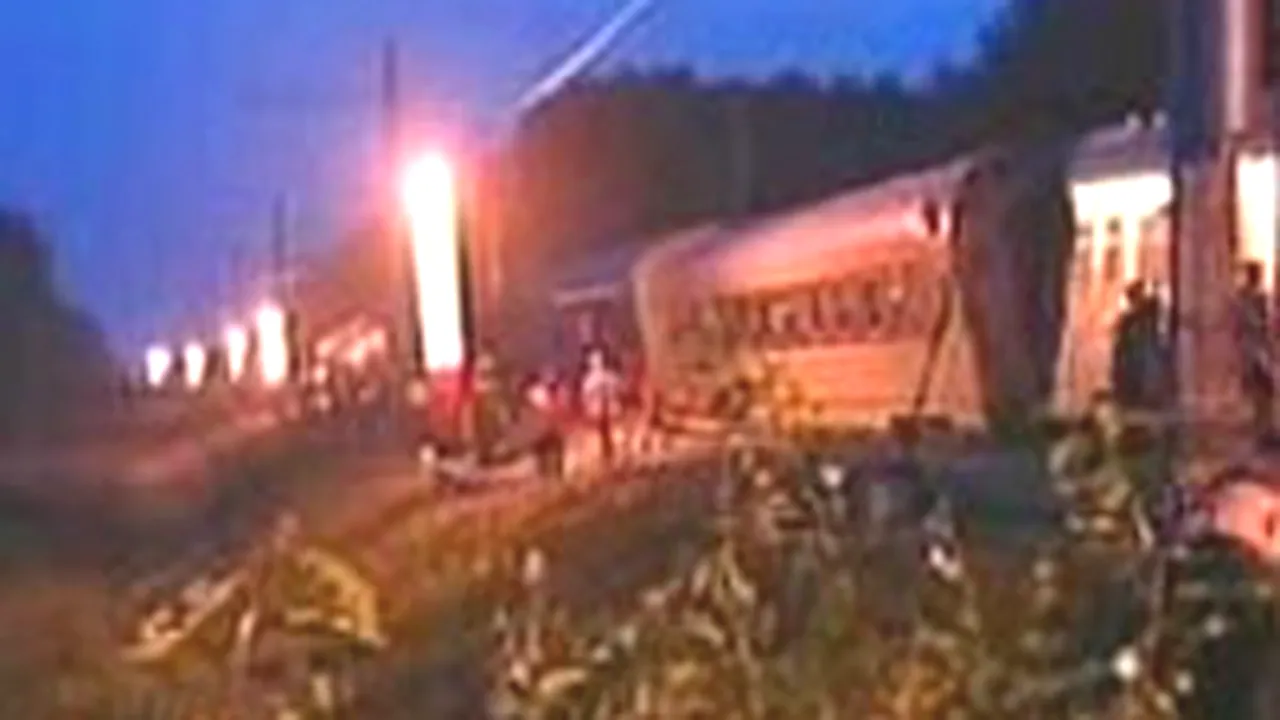 Un tren a deraiat în urma unei explozii în Rusia