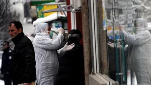 Poliţia din Sofia arestează trei mafioţi în cazul asasinării jurnalistului Bobi Ţankov