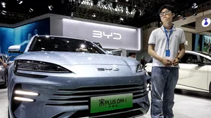 Acțiunile producătorilor chinezi de baterii cresc cu peste 70 miliarde de dolari de la începutul războiului din Orientul Mijlociu