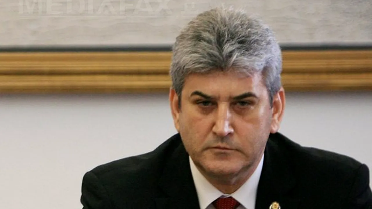 Oprea: Am cerut 2,38 pentru Apărare la bugetul 2012, sper să fie măcar puţin mai mare ca anul ăsta
