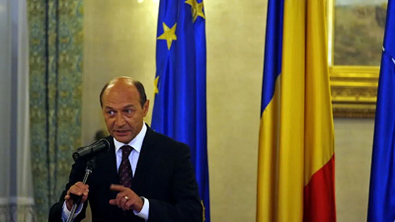 Băsescu a convocat noul Parlament pentru data de 15 decembrie