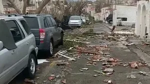 VIDEO | Daune materiale majore în Caraibe. Irma, cel mai puternic uragan format vreodată în Atlantic, un PERICOL pentru numeroase destinaţii turistice/ Cel puţin nouă persoane au murit