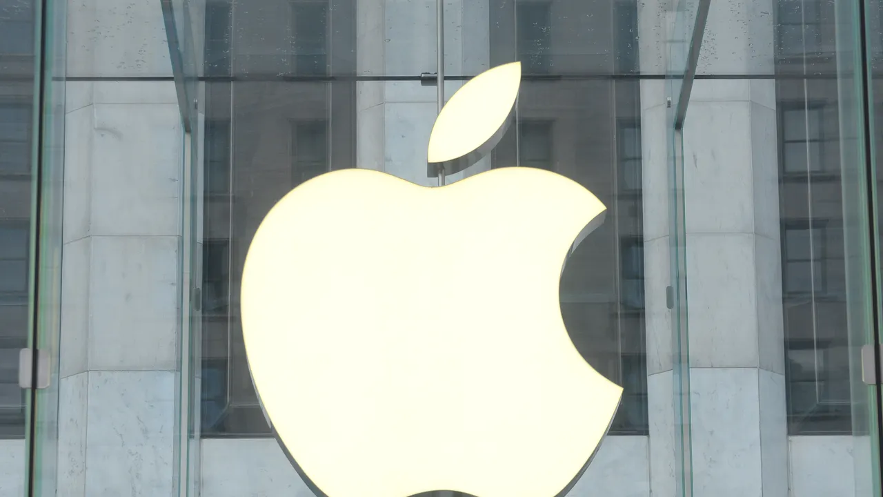 Apple a primit o amendă de 1,8 miliarde de euro pentru că a încălcat legislaţia Uniunii Europene