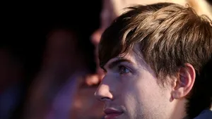 La 26 de ani, fondatorul Tumblr David Karp are 250 milioane de dolari cash