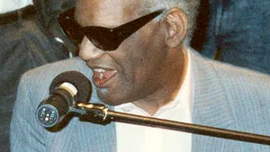 Înregistrarea unui duet Ray Charles - Johnny Cash, datând din 1981, găsită într-un depozit