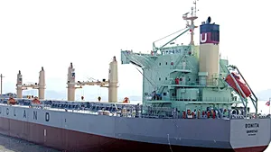 Incident în largul coastelor Africii de Vest: Navă norvegiană, deturnată de piraţi. Nouă membri ai echipajului au fost răpiţi 