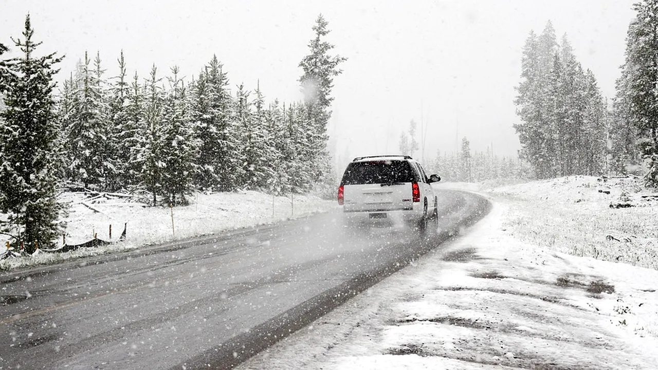 Prognoza METEO. Vreme ca de iarnă în aprilie, de marţi temperaturile scad drastic