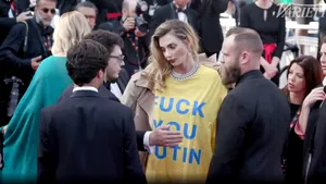Vladimir Putin, înjurat în văzul lumii de o frumuseţe a Ucrainei