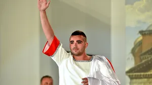Fiul lui Radu Mazăre, transportat de pe o terasă din Mamaia la spital, după ce s-a simţit rău 