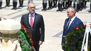 Vasile Dîncu: PNL a furat startul alegerilor prezidenţiale