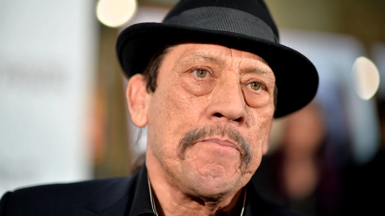 Unul dintre cei mai cunoscuţi actori de la Hollywood a salvat un bebeluş prins într-o maşină răsturnată | FOTO