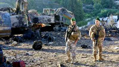 LIVE UPDATE Război în Orientul Mijlociu, ziua 26 | Teheranul a lansat rachete în Israel, Kuweit, Iordania și Bahrain / Cel puțin 9 persoane, ucise în raiduri israeliene în sudul Libanului / SUA se pregătesc să trimită peste 1.000 de soldați în Orientul Mijlociu