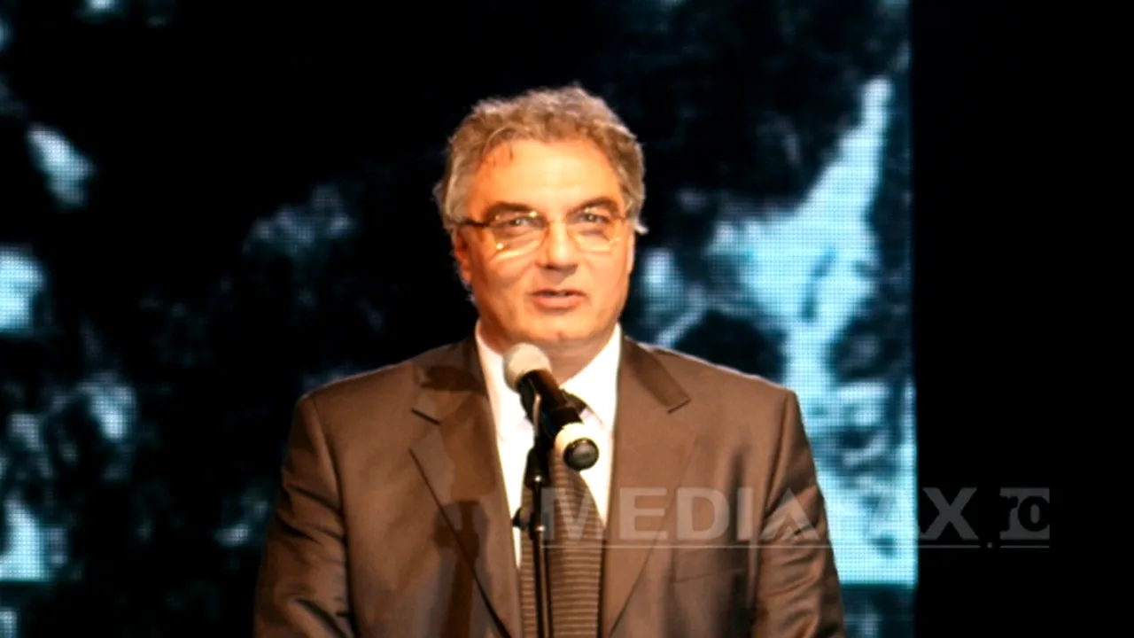 Regizorul Cristian Comeagă: Păpuşarii din spatele ministrului, disperaţi să pună mâna pe banii cinematografiei - FOTO