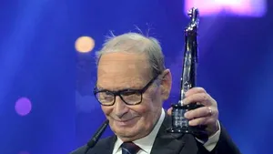 Legendarul compozitor Ennio Morricone a primit o stea pe Walk of Fame din Hollywood