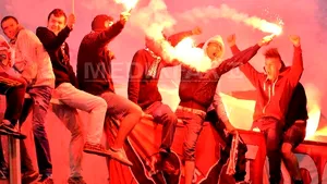 Suporteri ai echipelor Steaua şi Rapid, ridicaţi în urma unor percheziţii. Sunt acuzaţi de încăierare şi ultraj după meciul din 14 aprilie