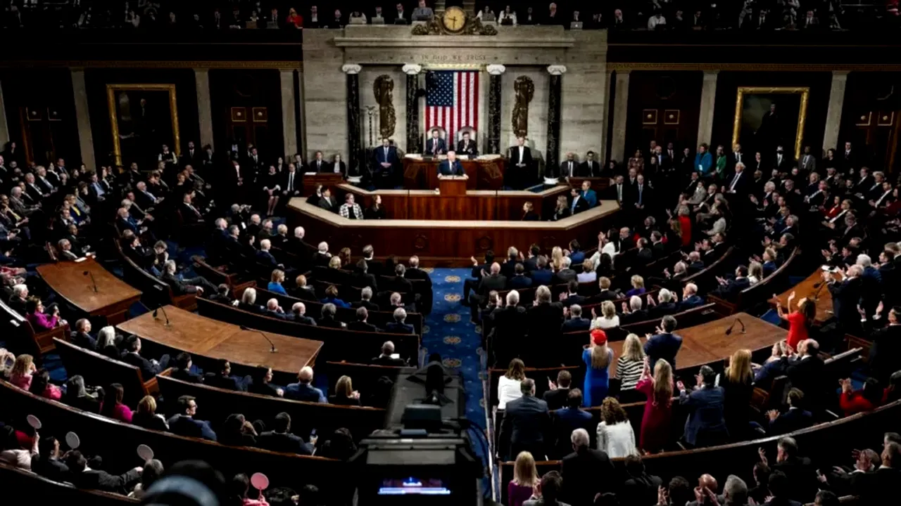 Hakeem Jeffries anunță că democrații din Camera Reprezentanților se vor opune legii adoptate de Senat pentru redeschiderea guvernului federal