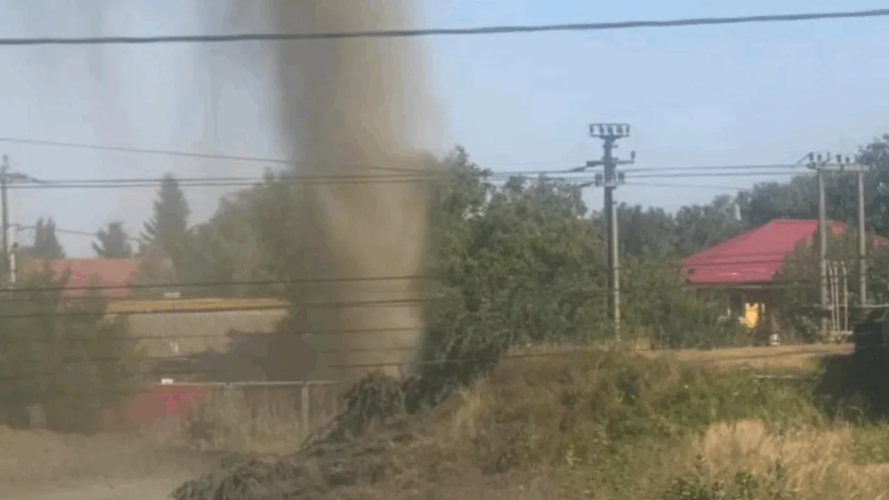 Crater de 25 de metri apărut în Ialomița după spargerea unei pungi de gaz subterane