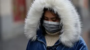 Ambulanţă România: „Evită contactul neprotejat cu animalele vii”. Cum reducem riscul de infecţie cu virusul din China