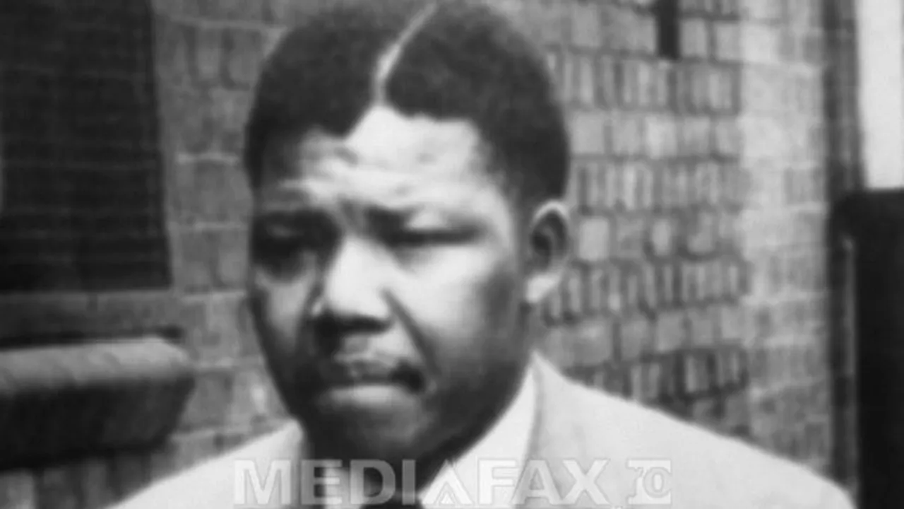 O plângere a fost depusă împotriva CIA pentru a clarifica rolul său în arestarea lui Nelson Mandela
