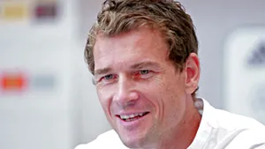 Jens Lehmann va absenta două săptămâni din cauza unei accidentări