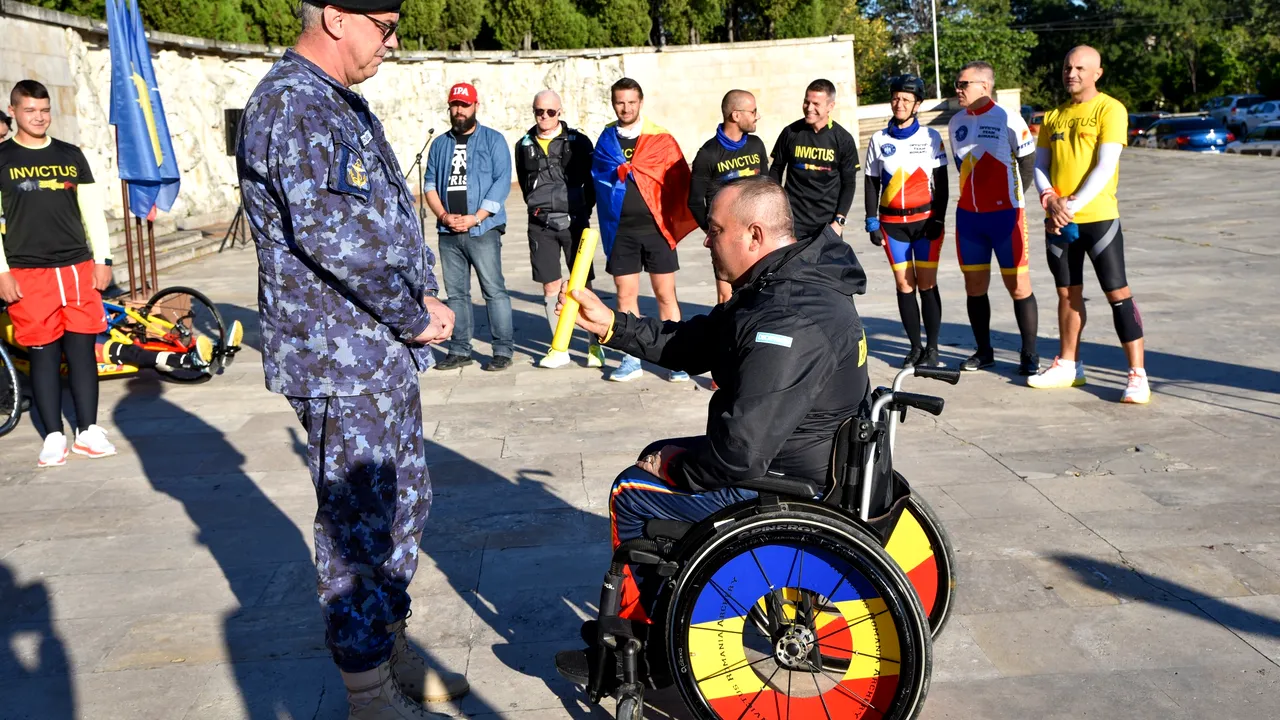 Ştafeta Veteranilor a plecat azi din Bucureşti. Drapelul ajunge peste trei săptămâni la Carei