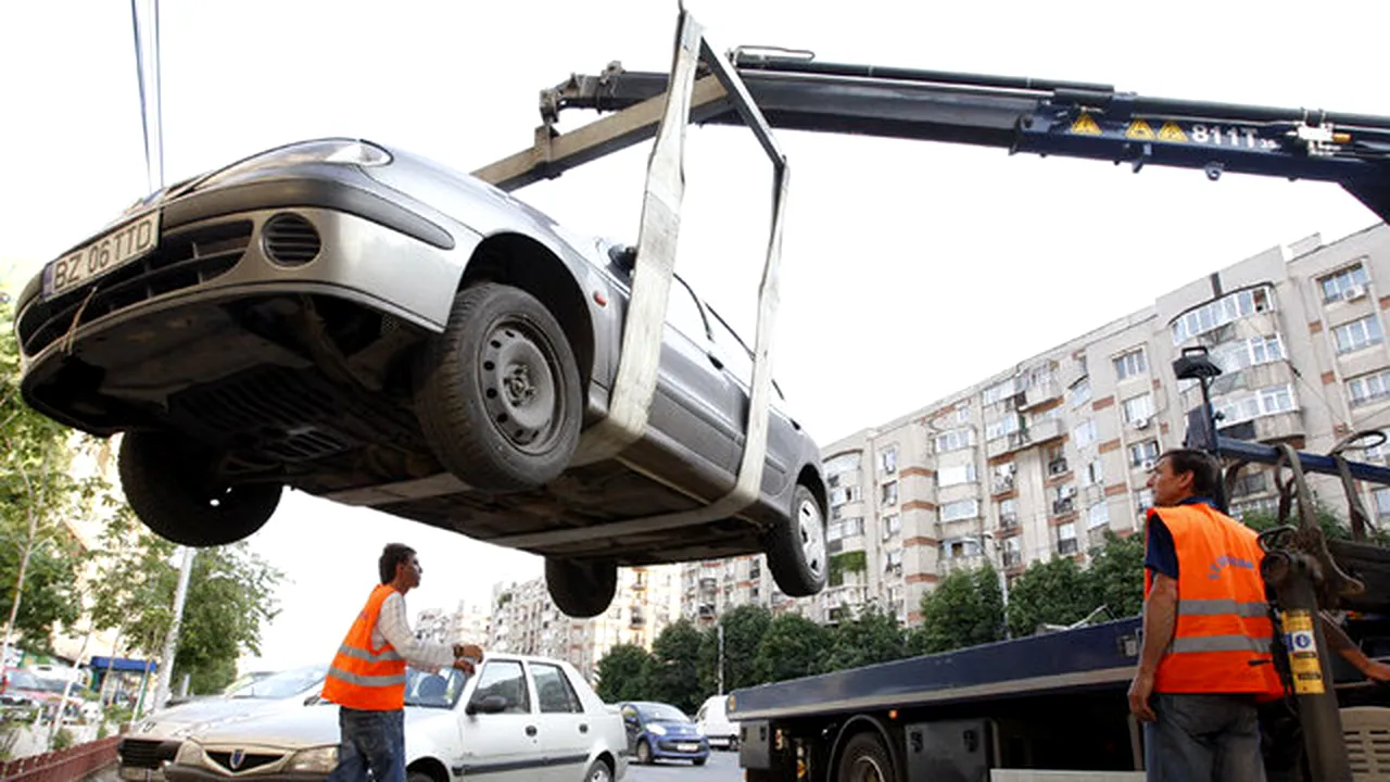 Astăzi începe ridicarea maşinilor parcate neregulamentar în Bucureşti. Costul, 500 de lei