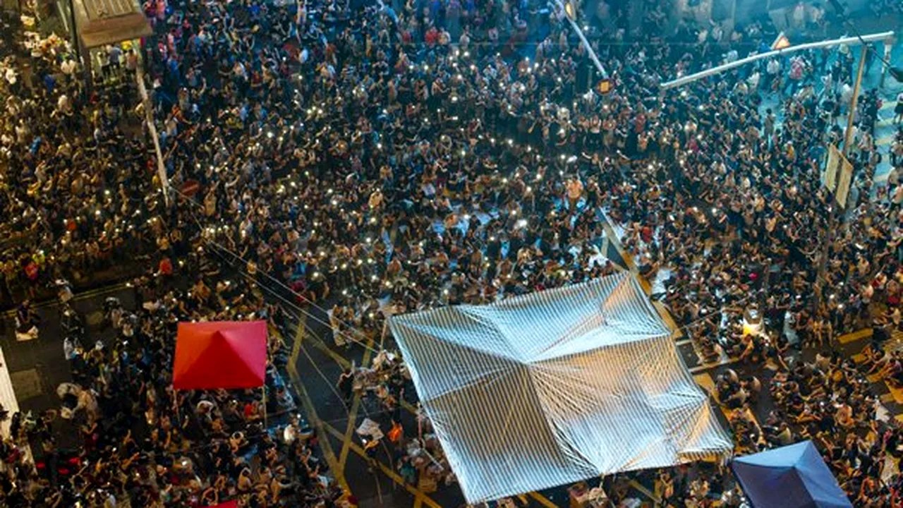 Scenarii posibile în cazul manifestaţiilor prodemocraţie din Hong Kong - VIDEO, GALERIE FOTO