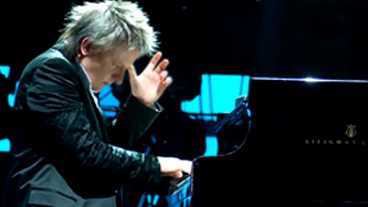 Havasi, considerat cel mai rapid pianist din lume, concertează pe 20 decembrie la Sala Polivalentă - VIDEO