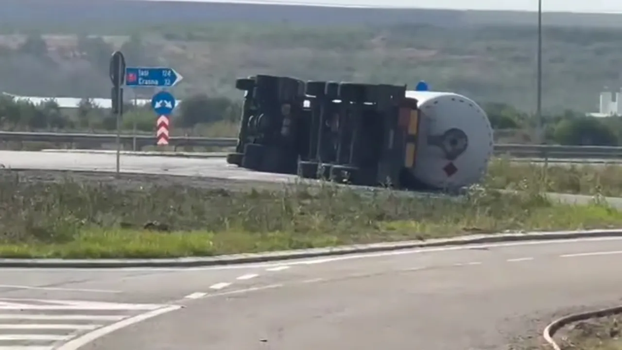 Cisterna cu GPL răsturnată în Vaslui a fost ridicată. 85 de persoane au fost aevacuate